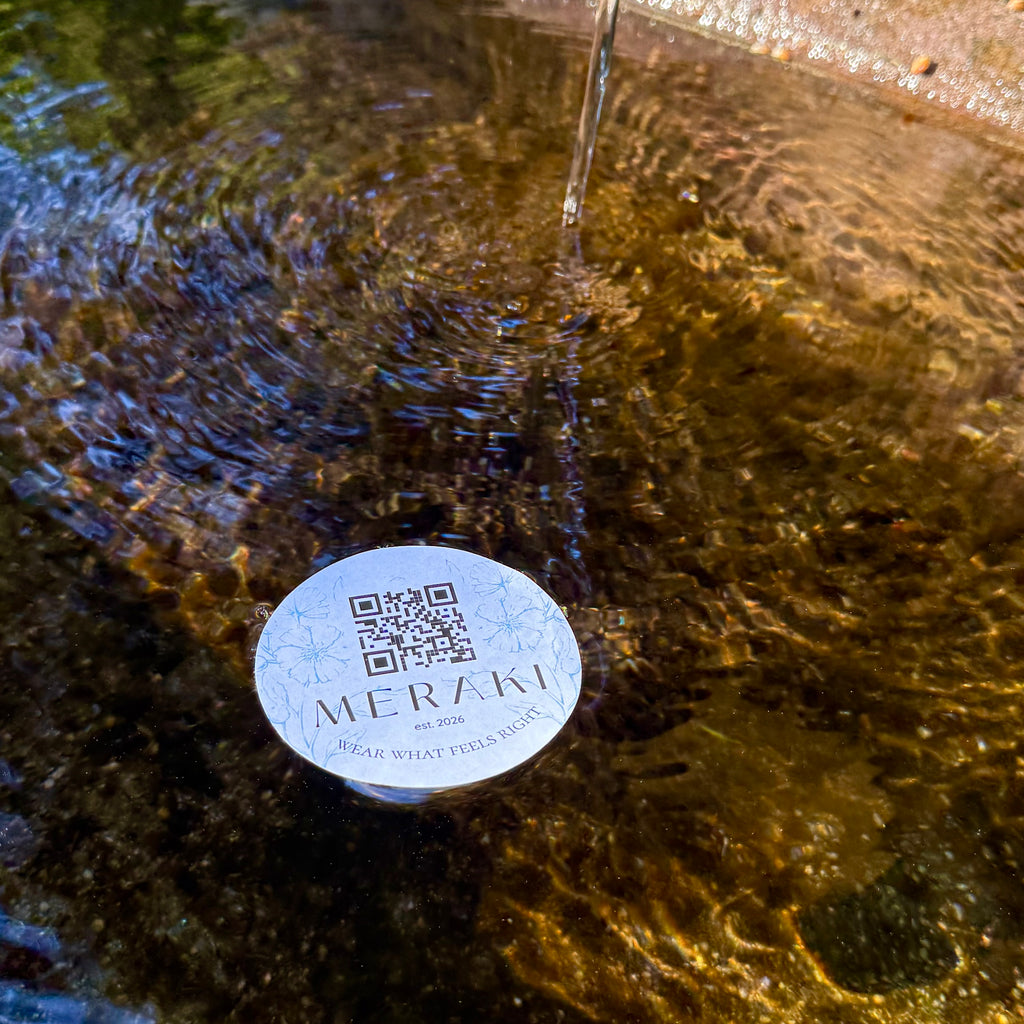 Bunter Meraki Sticker mit Wasserdesign, ideal für Dekorationen und personalisierte Gegenstände.